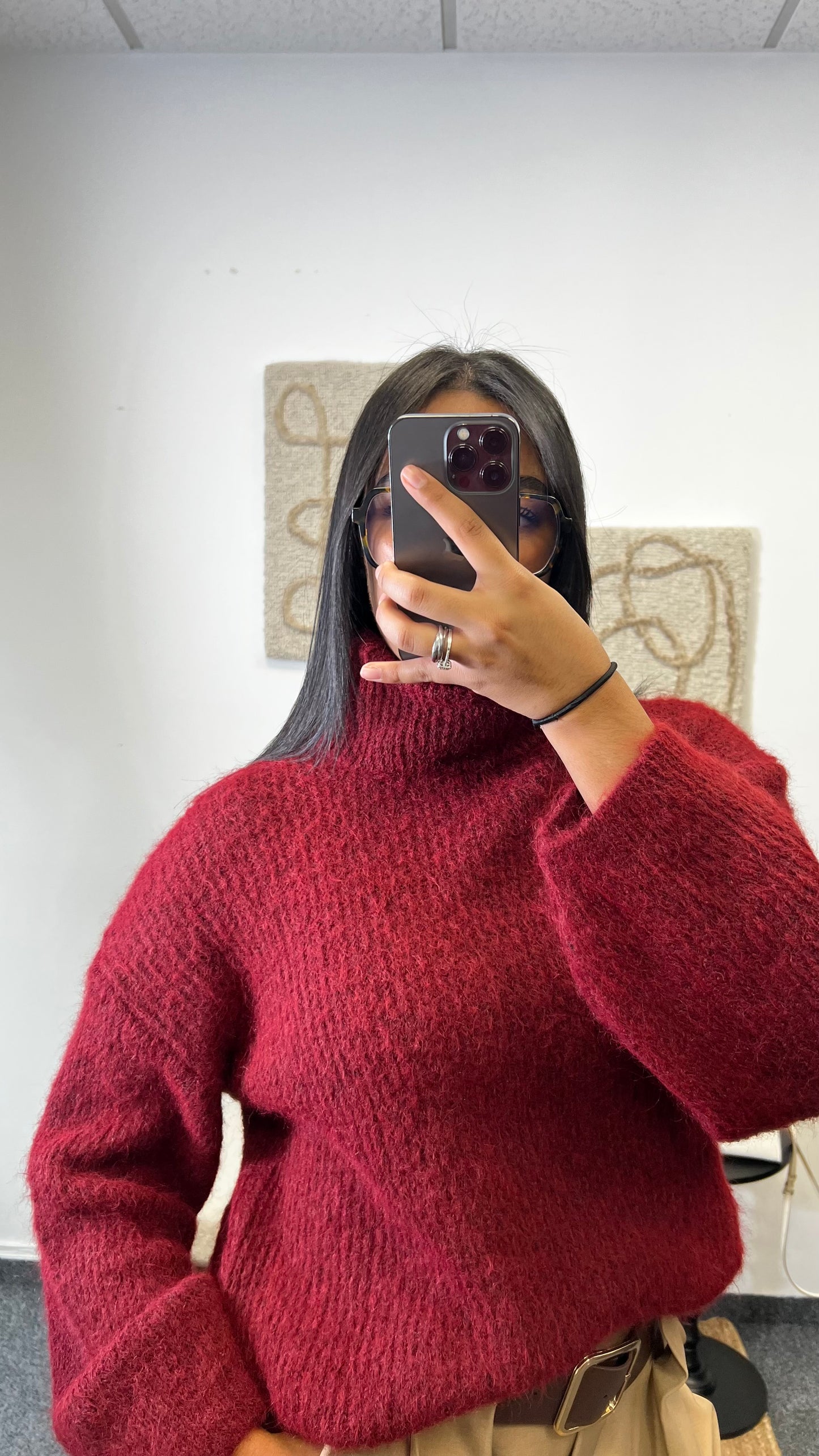 Pull Col Roulé Cerise